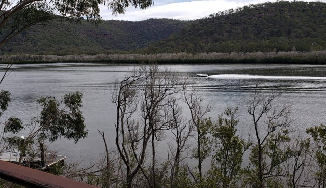 Absolute waterfront home on the Hawkesbury River perfect for fishing & relaxing