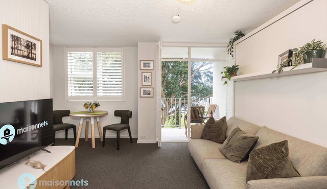 Absolute Waterfront Elizabeth Bay Views & Pool