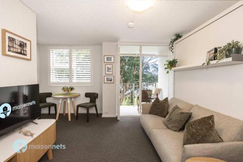 Absolute Waterfront Elizabeth Bay Views & Pool