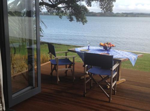 Absolute Waterfront Serenity Near Auckland