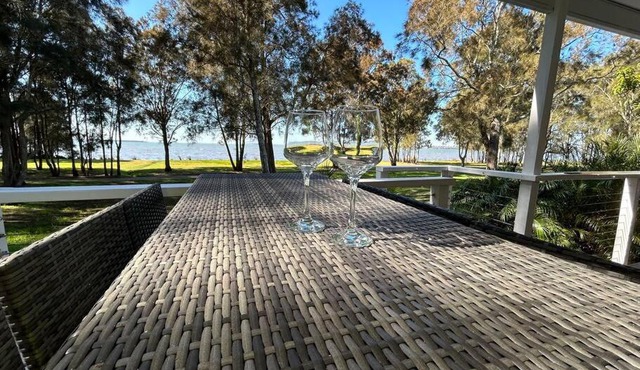 Absolutely Lakeside House, quiet and peace