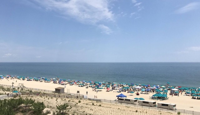 Absolutely Stunning 3 Bedroom Sea Colony Condo! Ocean Front w/Premium Renovation