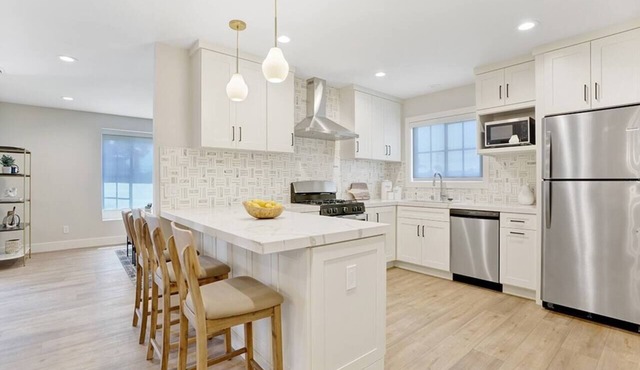 Absolutely Stunning Remodeled Home 4mi to Disney