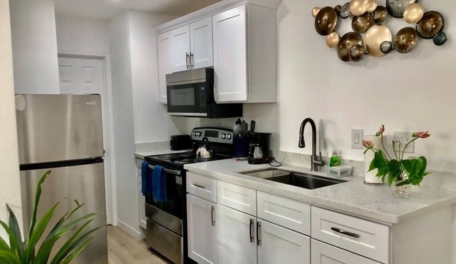 AC 1 Bedroom In-Law Central Location