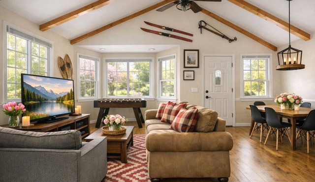 AC + <5mins to Village/Shops/BikePark/Zoo + FirePit