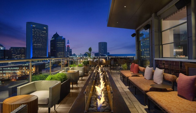 AC Hotel by Marriott Columbus Downtown