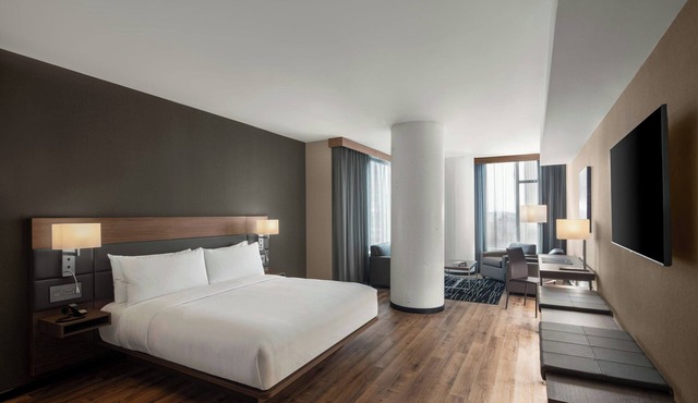 AC Hotel BY Marriott Ottawa Dwtn