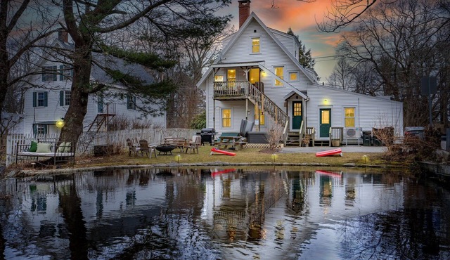 Acadia Park 5 Min~Hot Tub~Theater~Game Room~Historic Home~Dogs welcome