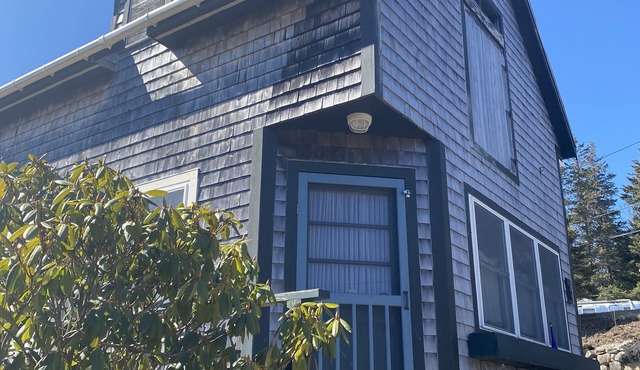 Acadia Stones Throw Cottage