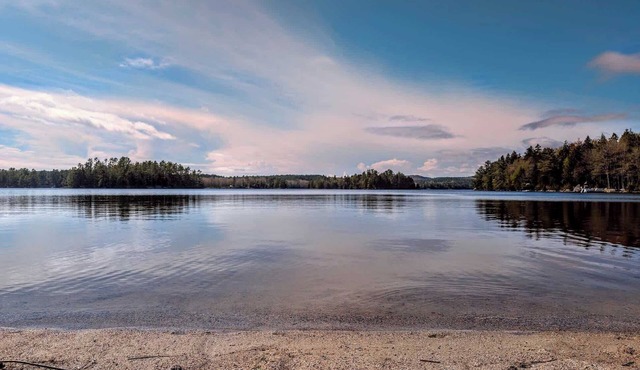 Acadia Sunset Cabin: Pond, Beach & Firepit