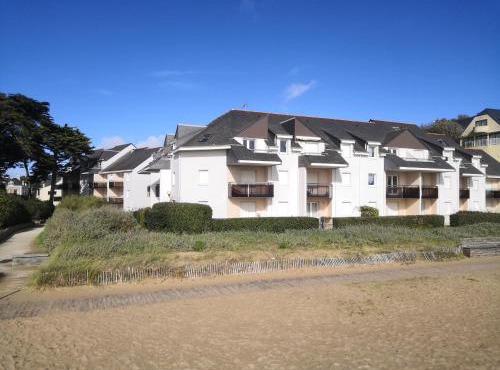 Accès direct à la PLAGE de Mr HULOT Saint Marc sur Mer près de La Baule - Parking privé