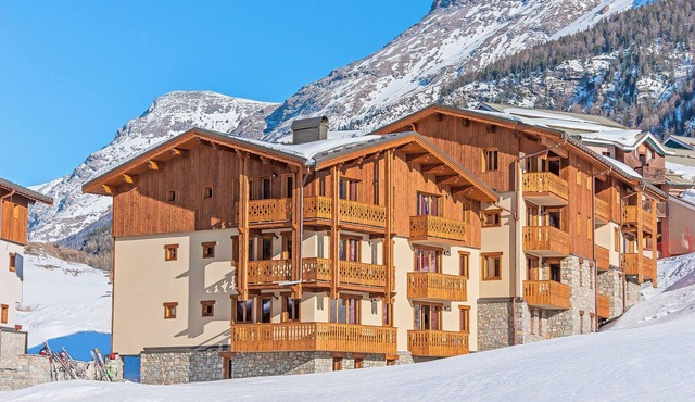 Accès direct aux pistes + piscine | T4 + cabine