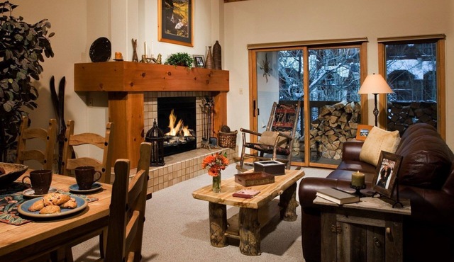 Access Hot Tub, Shuttle | Ski-in/out Condo