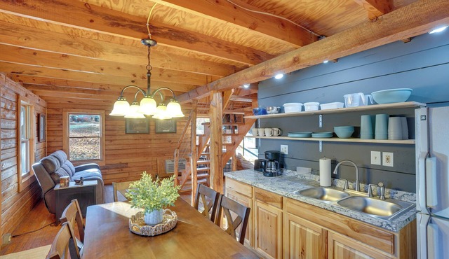 Access to Community Marina! Lake-View Murray Cabin