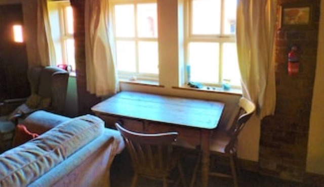 Accessible Cottages In Farm Setting - Williow cottage