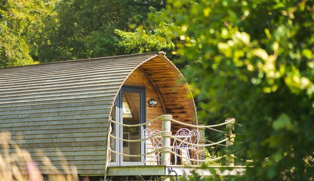 Accessible Ensuite Heated Wooden Cabin