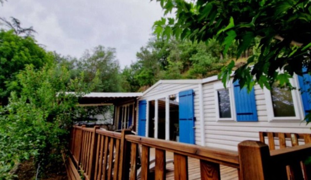 Accessible Mobile Home with Terrace for 4