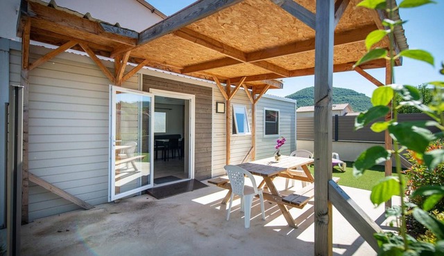 Accessible Mobile Home with Terrace in Saint-Rome-de-Tarn