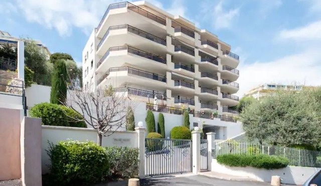 Accogliente appartamento romantico con ampio giardino e parcheggio privato