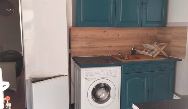 Accommodation from Nemours to Fontainebleau