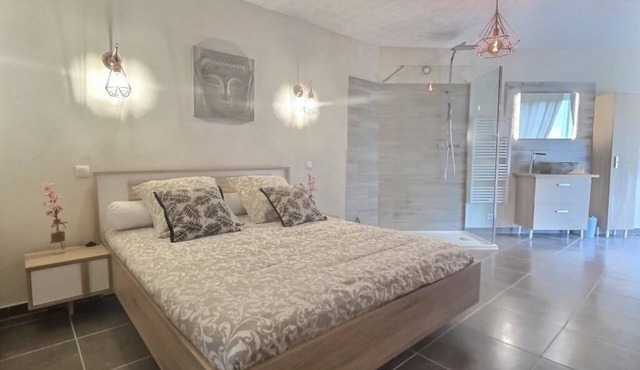 Accommodation with swimming pool