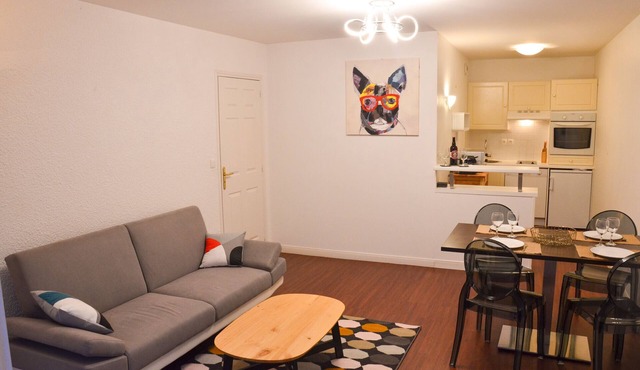 Accommodation in a quiet hotel residence