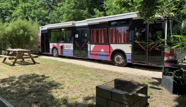 Accommodation for 2 in a BUS with pool access