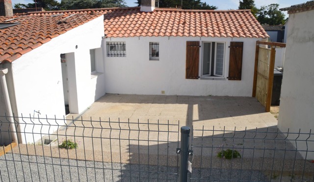 Accommodation 15 min from the beach