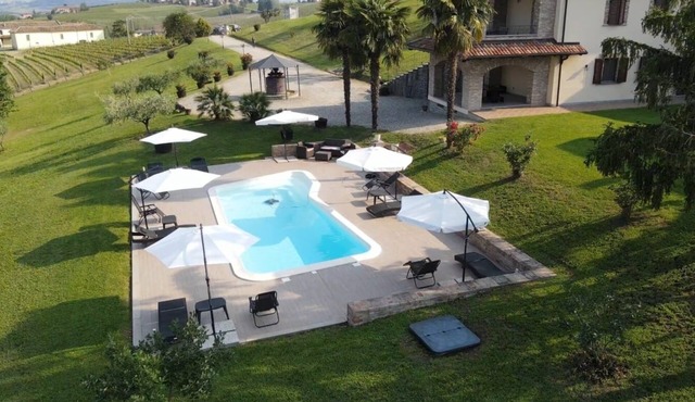 Accommodation 'La Torre' in a renovated late 19th century country house in Piemonte