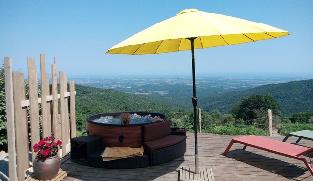 Accommodation on a farm in the heart of the Corsican scrubland