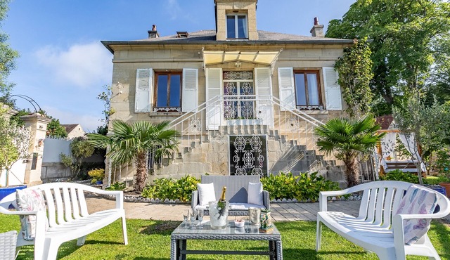 Accommodation, Very peaceful environment, 10 Travellers