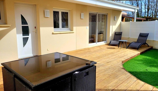 Accommodation with spa and private terrace