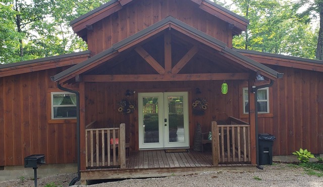 ACE HIGH Cabin- RRG- Hot Tub