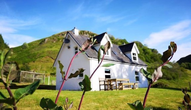 Achalic Beag - sleeps 4 guests in 2 bedrooms