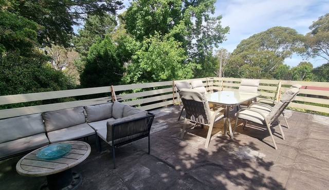 Achitect’s Summer House- Mt Lofty Gardens