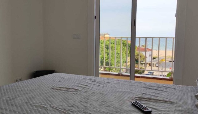 Acogedor Apartamento en la Playa de Sant Salvador - Increíbles Vistas al mar