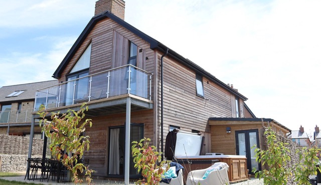 Acorn House - 8 guests in 4 bedrooms