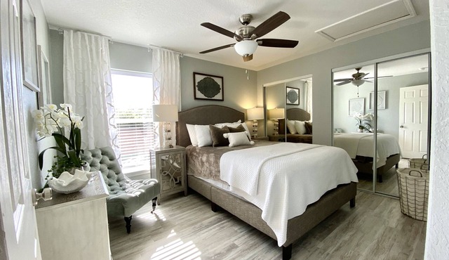 Acorn Terrace at the Harbor Inn on Main, Safety Harbor, FL