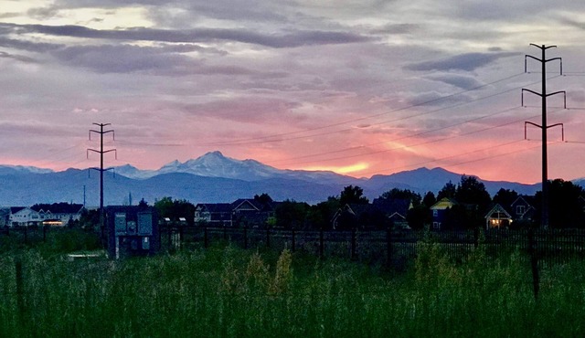 Acreage + Breathtaking Rocky Mountain Views!