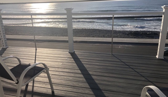 Across from beach! Sleeps 14