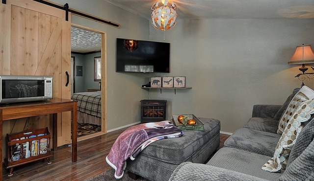 Across from State Wildlife Meadow! ~14er Views~ Cozy 2 Story ~Large Hot Tub!