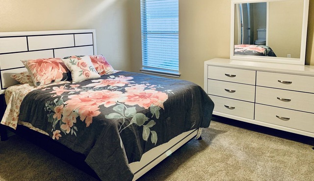 Across street from SeaWorld, beautiful sweet comfy home
