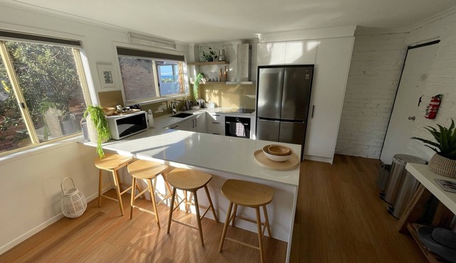 Across the road from the beach and 3 minutes walk to vibrant Peregian Village