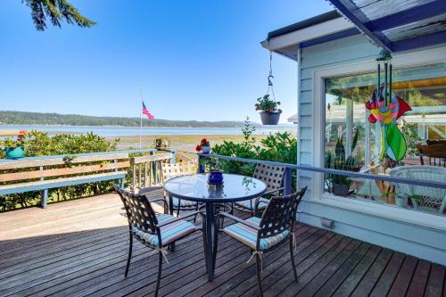 Across Water From Belfair SP: Hood Canal Cottage!