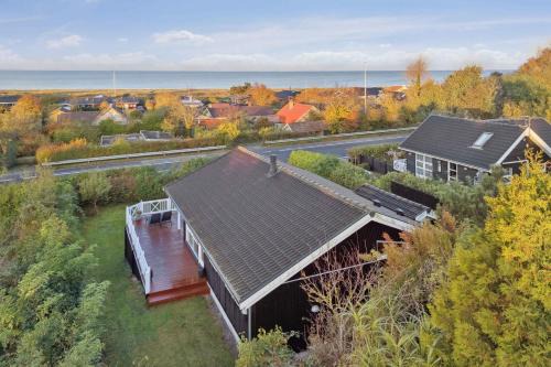 Active Coastal Holiday In Cozy Cottage