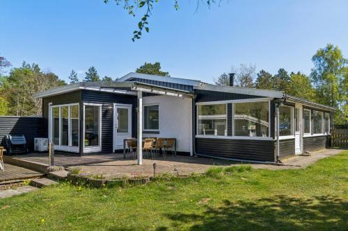 Active Holiday In Large Home With Garden