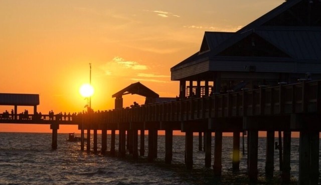 Active Waterfront Resort Lifestyle, a Snowbird’s dream ☀️🌴 🏖️ 90 day min rental
