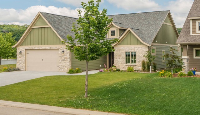 ADA Compliant Home 10 Min. From Mayo Clinic!