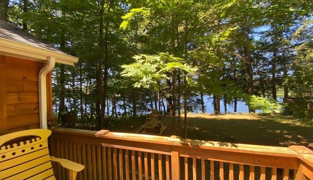Ada Lake Cottage - Port Carling couples retreat