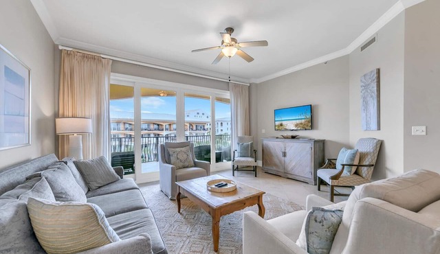 Adagio G402 - Top floor with amazing pool views and summer availability!